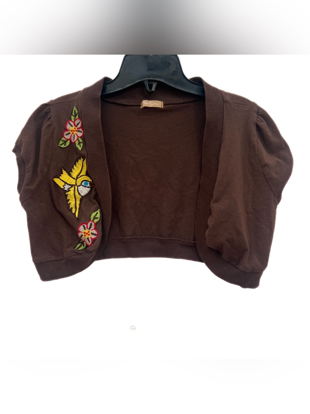 Forever 21 embroidered crop shrug. Size large